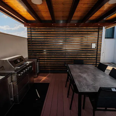 Luxurious In With Sauna Appartamento