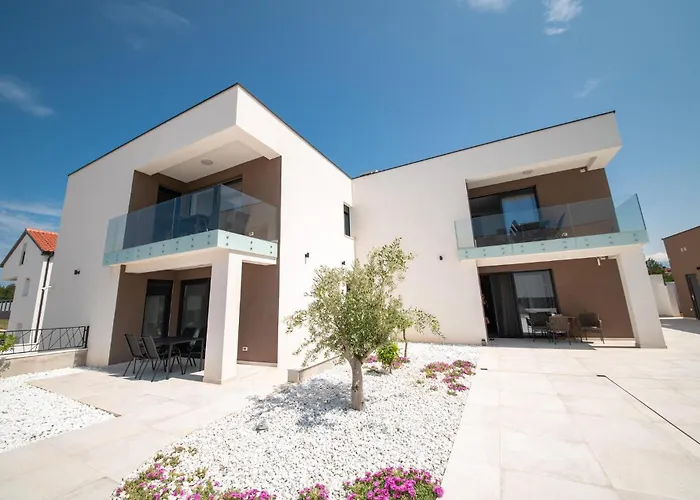 Lovely In With Sauna 아파트