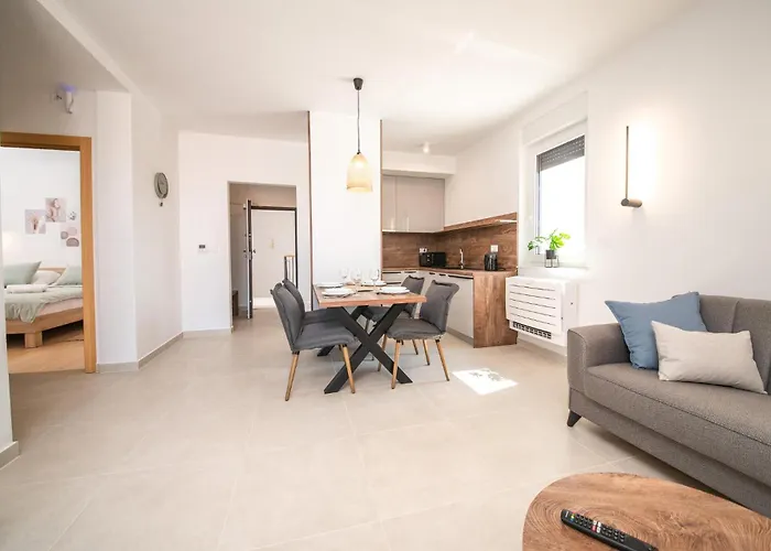 아파트 Lovely In With Sauna *